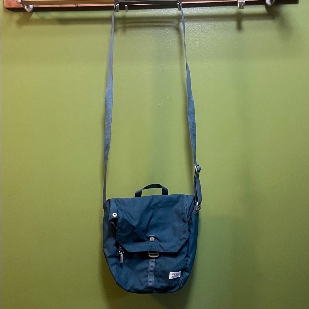 Duluth Trading Co. Crossbody Bag Purse Blue Teal Travel Durable